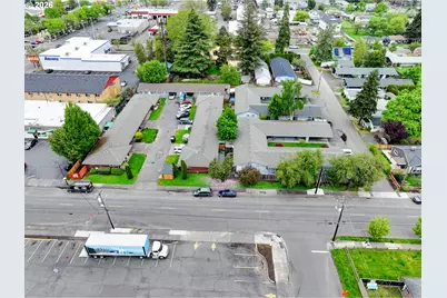 1049 SE Walnut St, Hillsboro, OR 97123 - Photo 44
