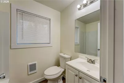 1049 SE Walnut St, Hillsboro, OR 97123 - Photo 6