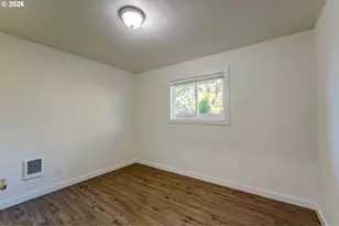 1049 SE Walnut St, Hillsboro, OR 97123 - Photo 10