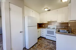 1049 SE Walnut St, Hillsboro, OR 97123 - Photo 18