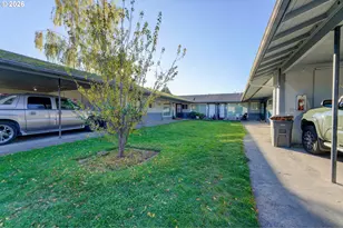 1049 SE Walnut St, Hillsboro, OR 97123 - Photo 26