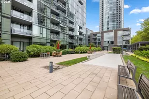 841 S Gaines St, Portland, OR 97239 - Photo 42