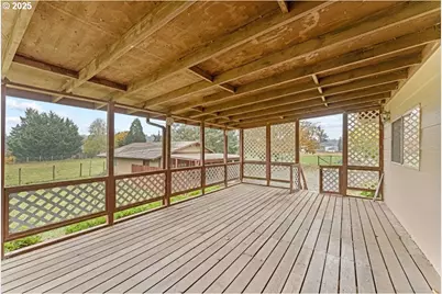 15690 S Carus Rd, Oregon City, OR 97045 - Photo 18