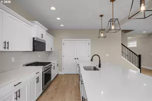 12425 SW Silvertip St, Beaverton, OR 97007 - Photo 14