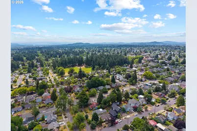 5933 NE 17th Ave, Portland, OR 97211 - Photo 8