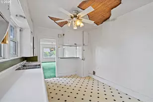 5933 NE 17th Ave, Portland, OR 97211 - Photo 4