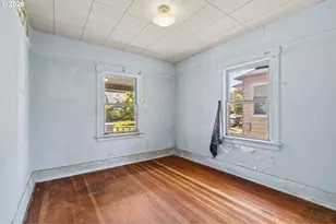 5933 NE 17th Ave, Portland, OR 97211 - Photo 8