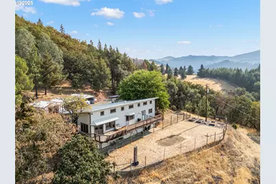 599 Horizon Ln, Myrtle Creek, OR 97457 - Photo 1