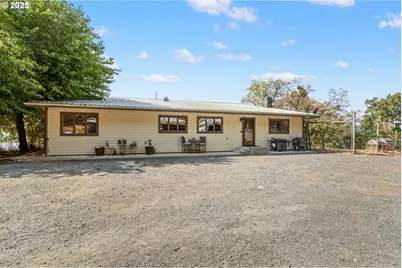 599 Horizon Ln, Myrtle Creek, OR 97457 - Photo 4