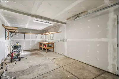6001 E St, Springfield, OR 97478 - Photo 40