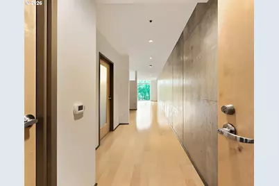 1221 SW 10th Ave #503, Portland, OR 97205 - Photo 4