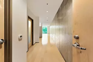 1221 SW 10th Ave, Portland, OR 97205 - Photo 4