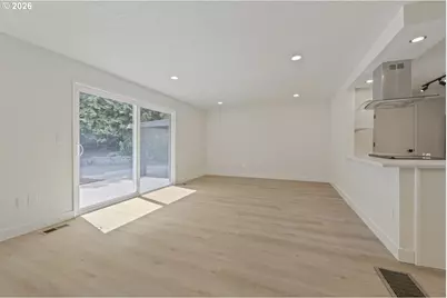 15148 S Burkstrom Rd, Oregon City, OR 97045 - Photo 6