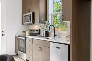 3246 SE 115th Ave, Portland, OR 97266 - Photo 6