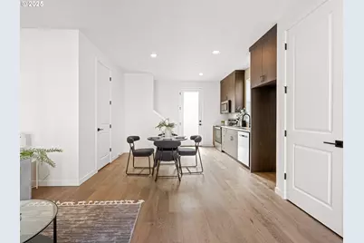 3246 SE 115th Ave, Portland, OR 97266 - Photo 8