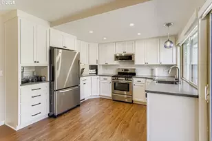 1589 Boca Ratan Dr, Lake Oswego, OR 97034 - Photo 12