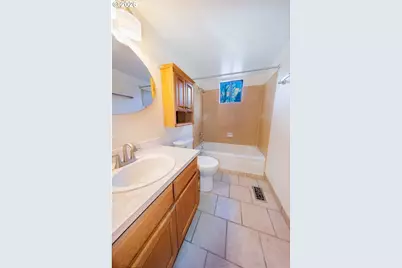 2235 SW Marigold St, Portland, OR 97219 - Photo 20