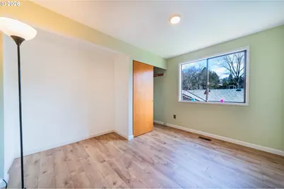 2235 SW Marigold St, Portland, OR 97219 - Photo 24