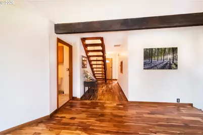 2235 SW Marigold St, Portland, OR 97219 - Photo 8