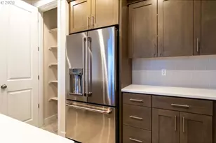 2630 Waterlily Dr, Eugene, OR 97403 - Photo 8