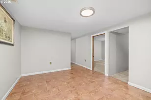 17021 SE Alder St, Portland, OR 97233 - Photo 28