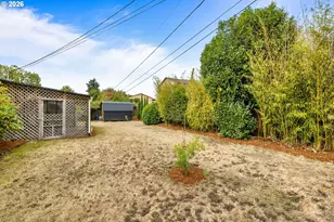 17021 SE Alder St, Portland, OR 97233 - Photo 46