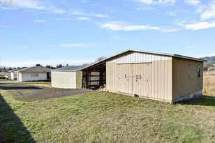 31339 NE Corral Creek Rd, Newberg, OR 97132 - Photo 34