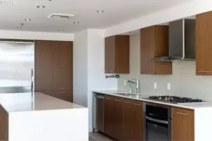 1260 NW Naito Pkwy, Portland, OR 97209 - Photo 22