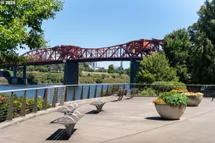 1260 NW Naito Pkwy, Portland, OR 97209 - Photo 42