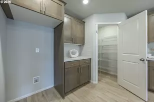 1487 Austin Ave, Woodburn, OR 97071 - Photo 18
