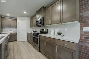 1487 Austin Ave, Woodburn, OR 97071 - Photo 16