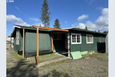 25656 Wildwood Rd, Veneta, OR 97487 - Photo 2