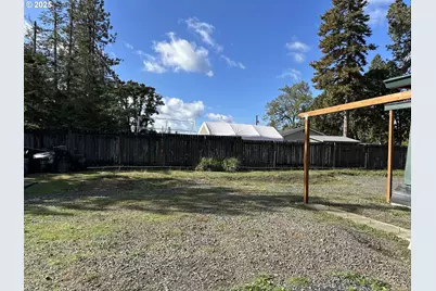 25656 Wildwood Rd, Veneta, OR 97487 - Photo 22