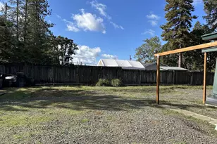 25656 Wildwood Rd, Veneta, OR 97487 - Photo 22