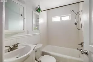 108 NE Whitney St, Camas, WA 98607 - Photo 28