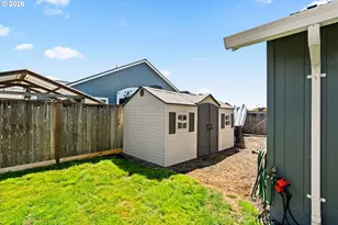 1081 Siuslaw St, Harrisburg, OR 97446 - Photo 32
