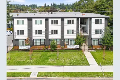 10985 E Burnside St #4, Portland, OR 97216 - Photo 1