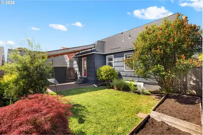 2014 NE Crane St, Portland, OR 97211 - Photo 40