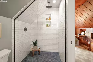 2014 NE Crane St, Portland, OR 97211 - Photo 22