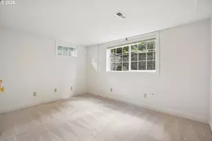 8115 SW Valley View Dr, Portland, OR 97225 - Photo 28