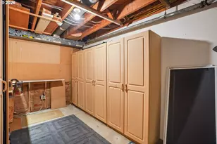 8115 SW Valley View Dr, Portland, OR 97225 - Photo 34