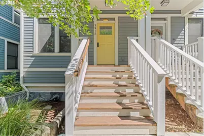 3312 SW 1st Ave, Portland, OR 97239 - Photo 2