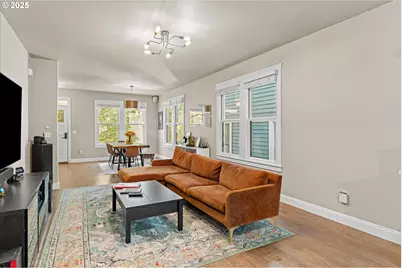 3312 SW 1st Ave, Portland, OR 97239 - Photo 8