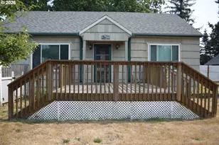 3620 NE 162nd Ave, Portland, OR 97230 - Photo 2
