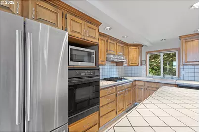 5203 NW Keel Ave, Lincoln City, OR 97367 - Photo 2