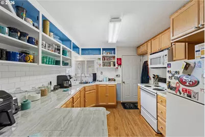 543 Chicago Ave SE, Bandon, OR 97411 - Photo 30