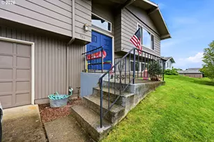 920 SW Cherry Park Rd, Troutdale, OR 97060 - Photo 4