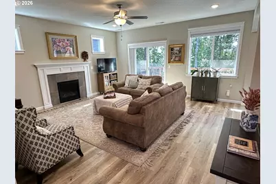 59290 Forest Trail Cir, Saint Helens, OR 97051 - Photo 2