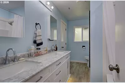 601 NE 108th St, Vancouver, WA 98685 - Photo 12