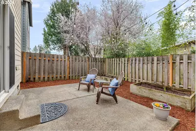 9126 SE Ash St, Portland, OR 97216 - Photo 22